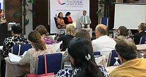 Las mujeres unidas en primer congreso por sus derechos