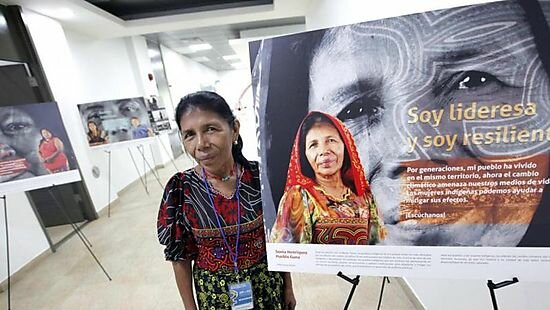 mujeres ind&iacute;genas
