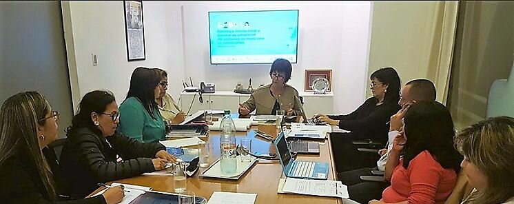 Panam� busca prevenir el embarazo adolescente con base en la experiencia de Uruguay y Reino Unido